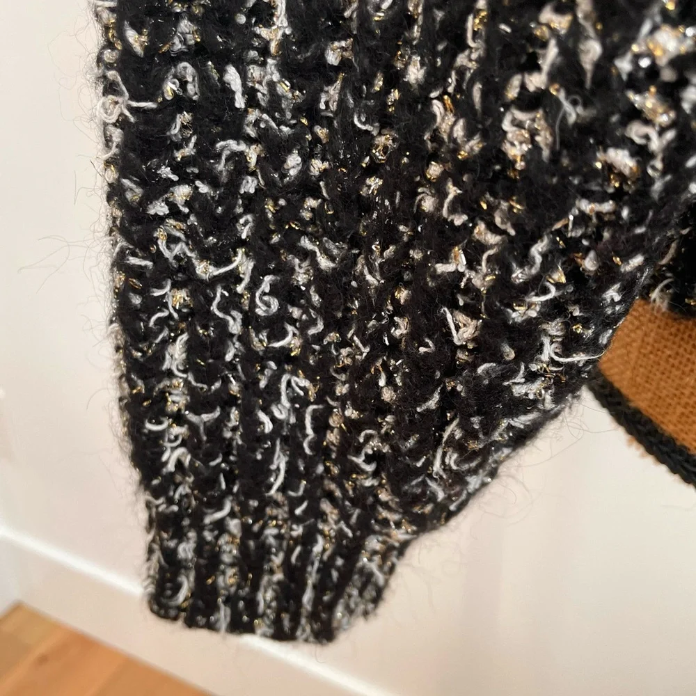 Made in Italy Glam Elegant Pullover Sweater, Gold w Timeless Ivory & Black - Picture 6 of 12